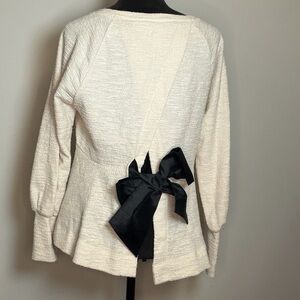 NWT Anthropologie Ivory Boucle Blouse – black bow back detail | XS